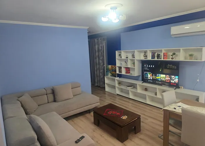 Modern Cozy Apt W/In 10 Min Walk From Main Square
